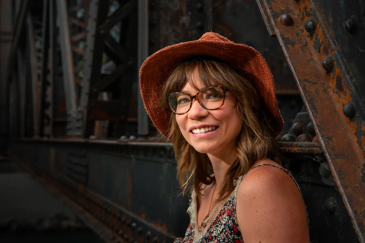 Chris Mullin Photography - Portraits - Colour Female Canmore