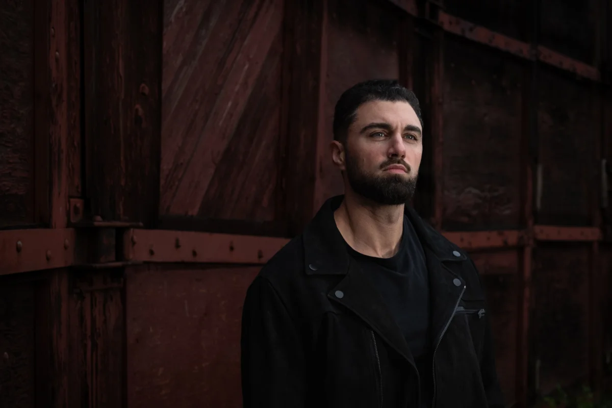 Chris Mullin Photography - Portraits - Male colour - Chris 1 - Victoria, BC